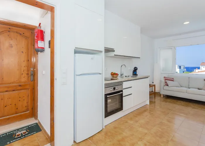 Apartament Delfin 8 *