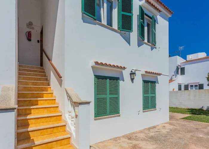 Delfin 8 * Cala Blanca (Menorca)